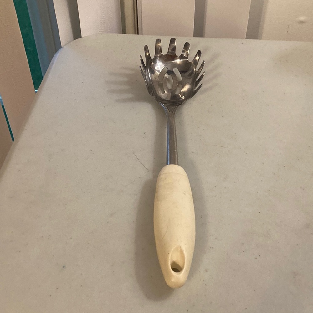 Pyrex Accessories Grabber Spoon